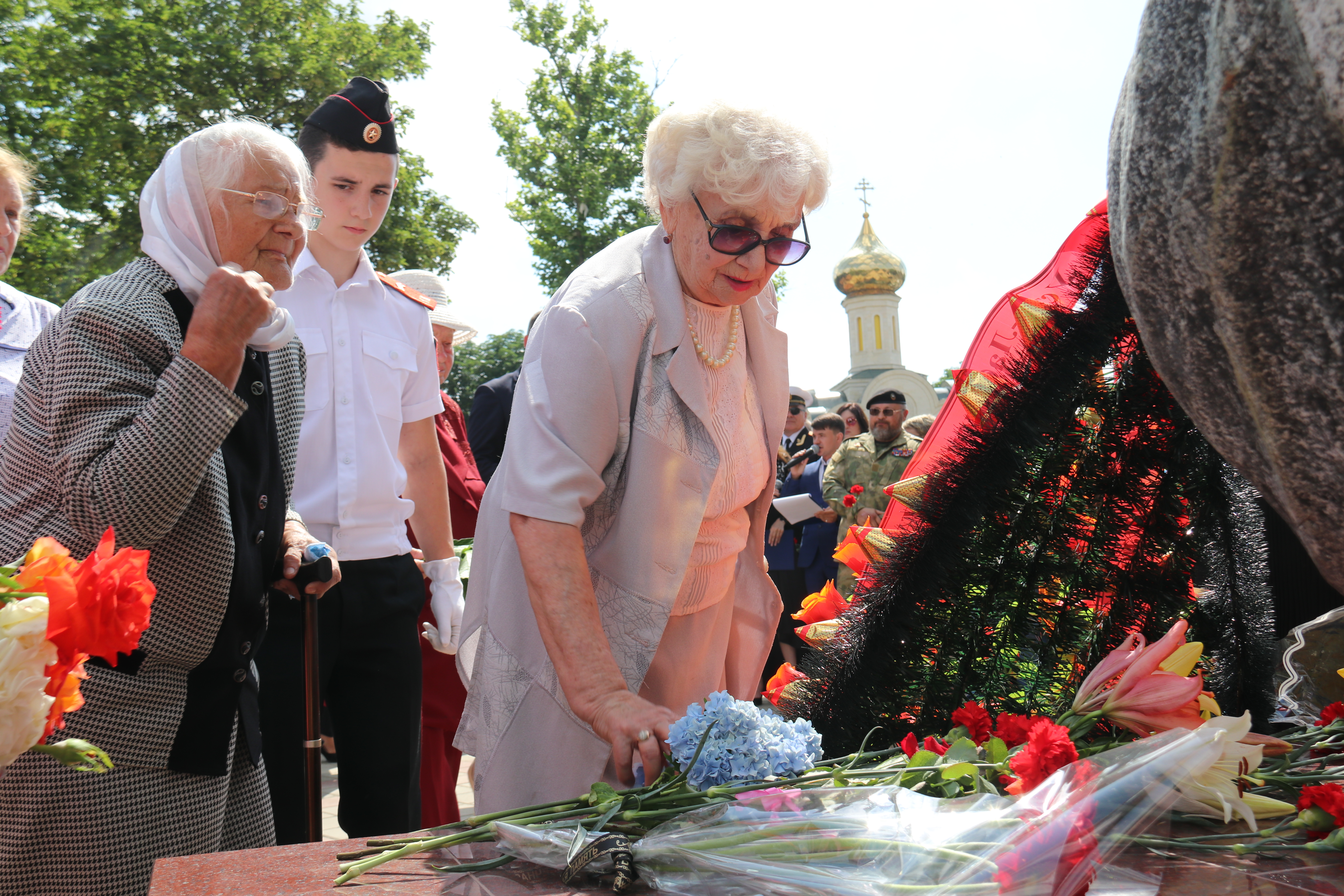 В Усть-Лабинске открыли памятник детям - жертвам фашистских концлагерей
