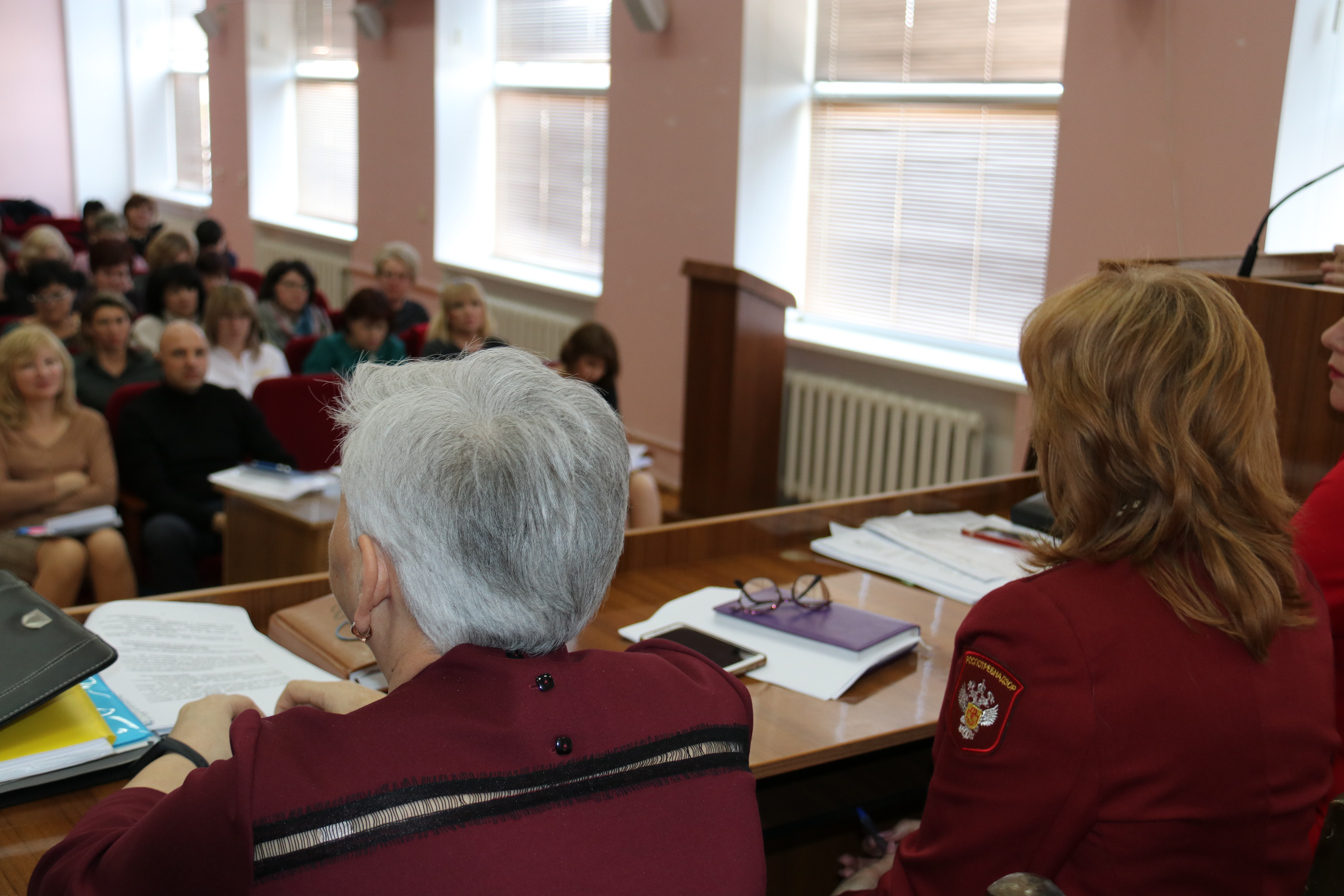 Педагогам Усть-Лабинского района рассказали о ситуации с коронавирусом