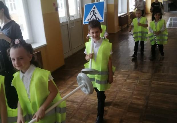 Сотрудники ОГИБДД посещают летние пришкольные лагеря