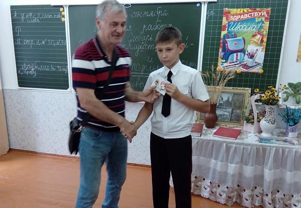 Усть-лабинцам выдали знаки ГТО