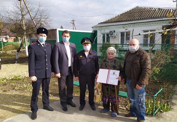 В Усть-Лабинском районе почтили память погибших сотрудников полиции