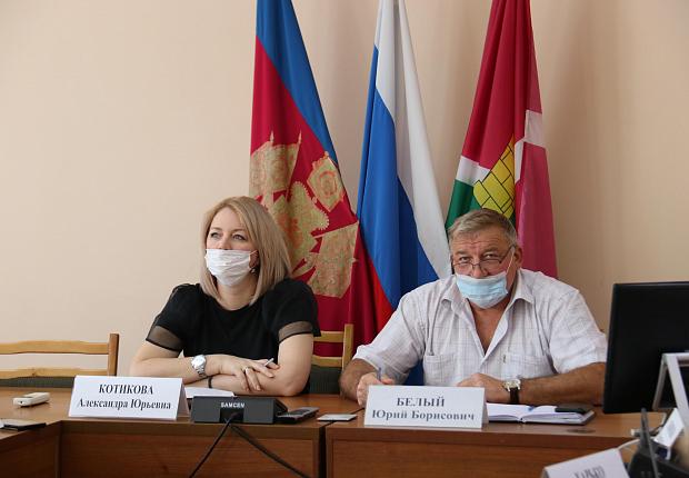 В Усть-Лабинском районе обсудили дорожную безопасность