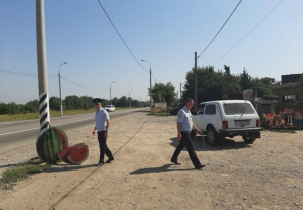 Усть-Лабинские полицейские проверили торговцев бахчевыми