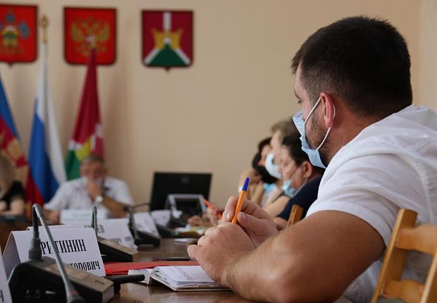 В Усть-Лабинском районе обсудили дорожную безопасность